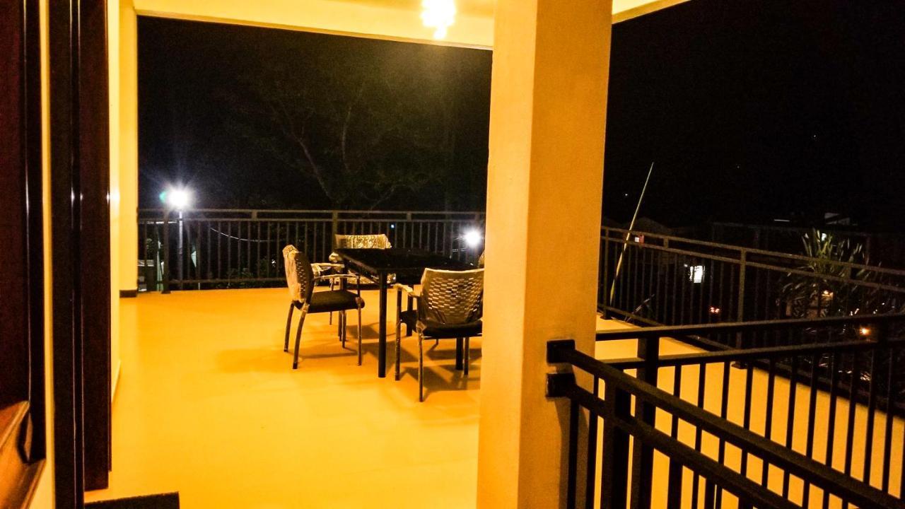 Akoya Pearl Hotel Ratnapura Exterior foto